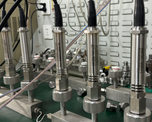 Cylindrical type Pressure Transmitter with Submersible Cable Lead Zero Calibration